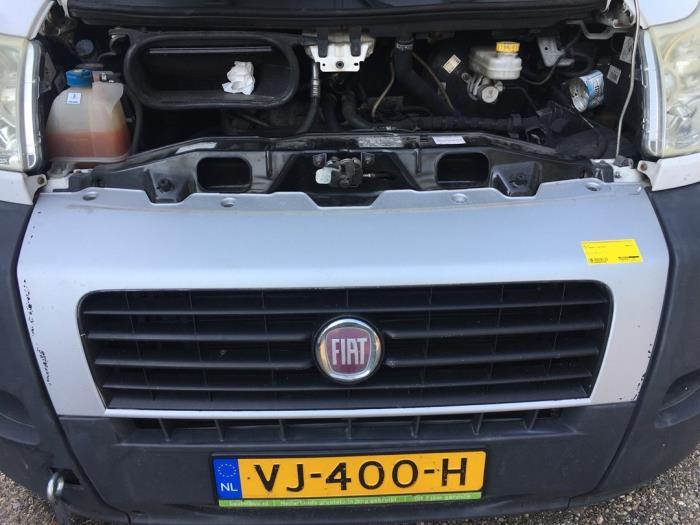 Calandre d'un Fiat Ducato, Enlèvement ou Envoi, 3 mois de garantie, Utilisé, Fiat