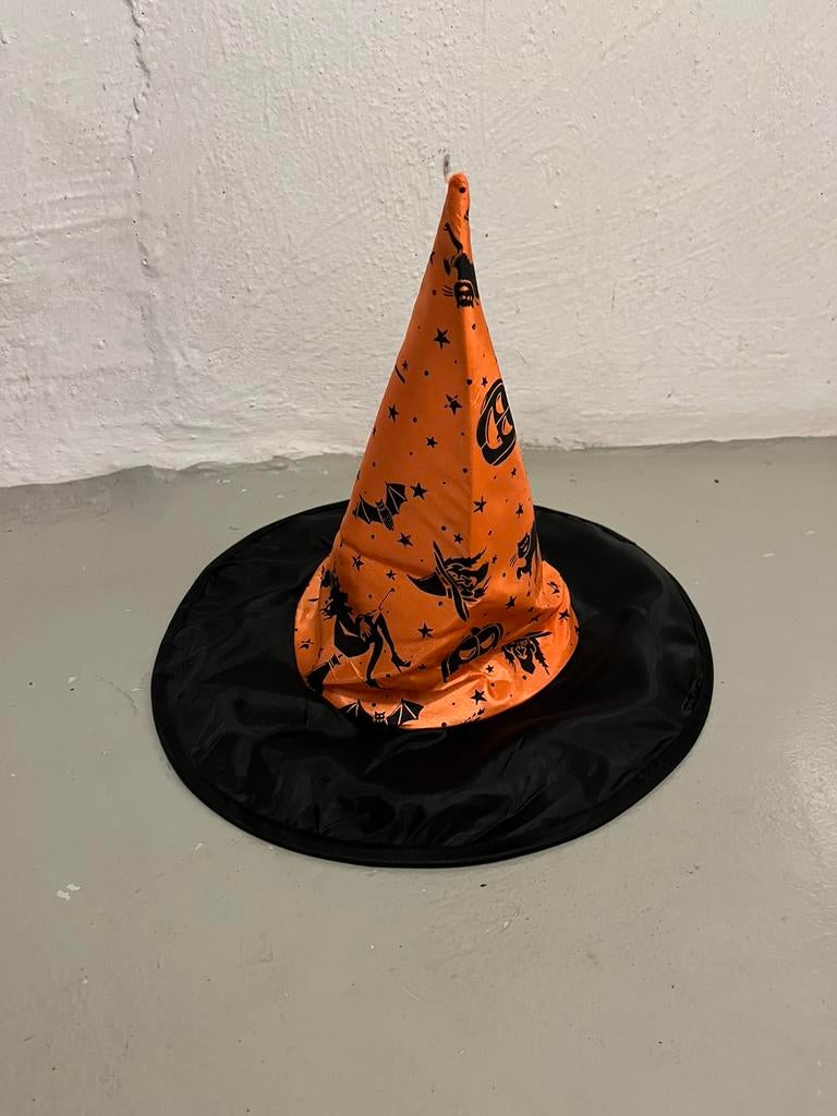 Chapeau de sorcière, Enlèvement ou Envoi, Comme neuf