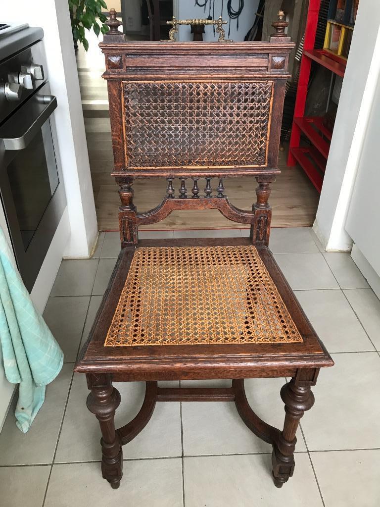 2 stoelen Mechelse stijl perfecte staat, Ophalen