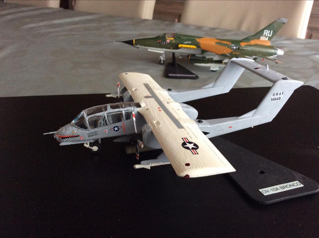 OV-10A Bronco, Enlèvement ou Envoi, Comme neuf, Revell