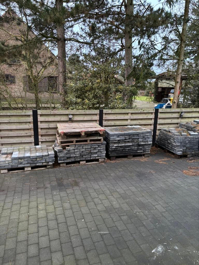 Grijze betonklinkers - €10/m2, Ophalen
