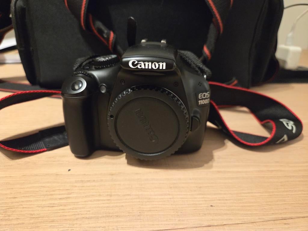 Canon EOS 1100D digitale camera body, Ophalen of Verzenden, Zo goed als nieuw, Canon