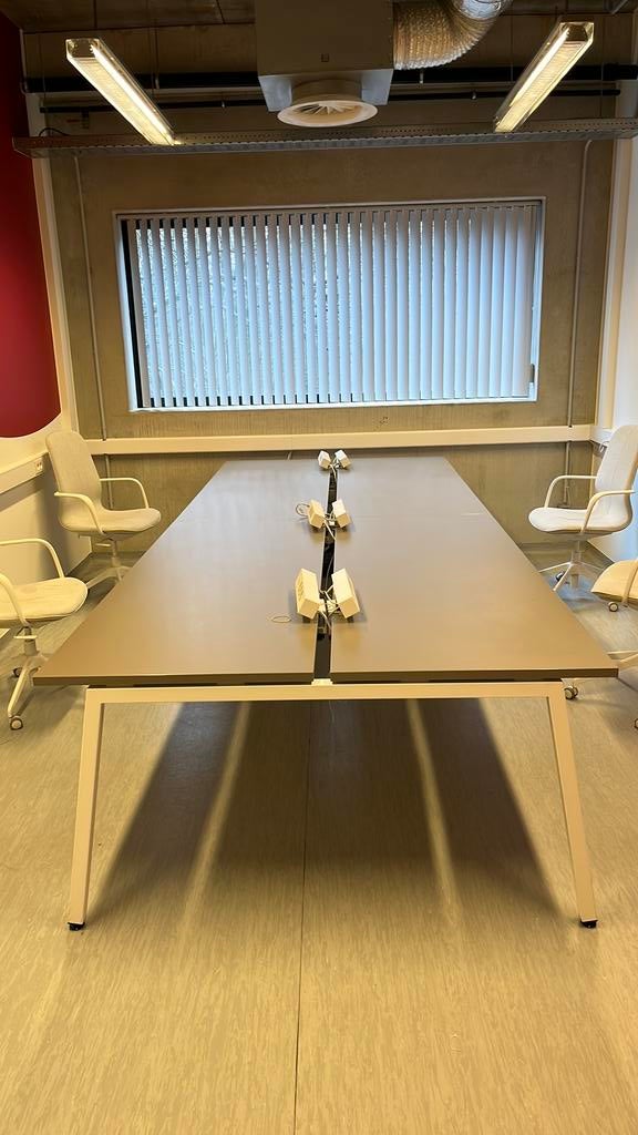 Professionele bureautafel, Huis en Inrichting, Ophalen, Zo goed als nieuw