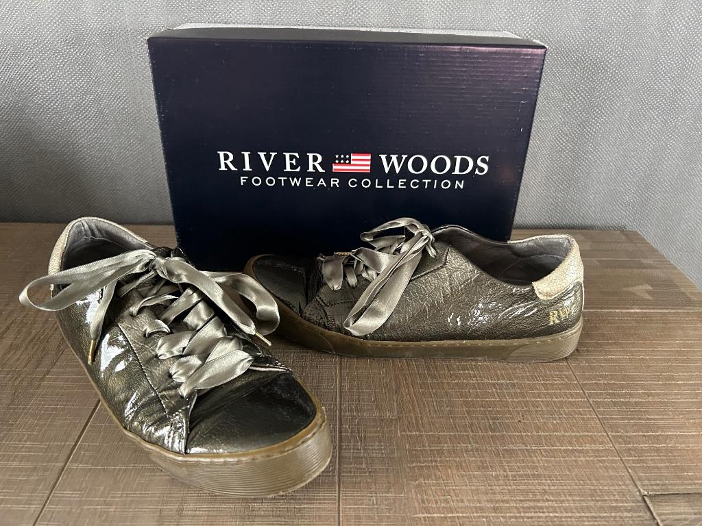 Schoenen River Woods maat 39, River Woods, Ophalen of Verzenden, Zo goed als nieuw, Sneakers