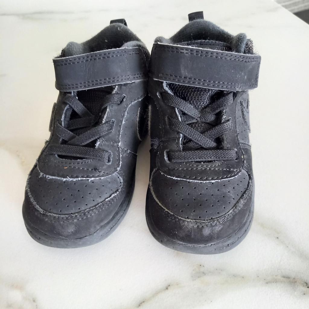Baskets Nike Taille 22, Enlèvement, Comme neuf