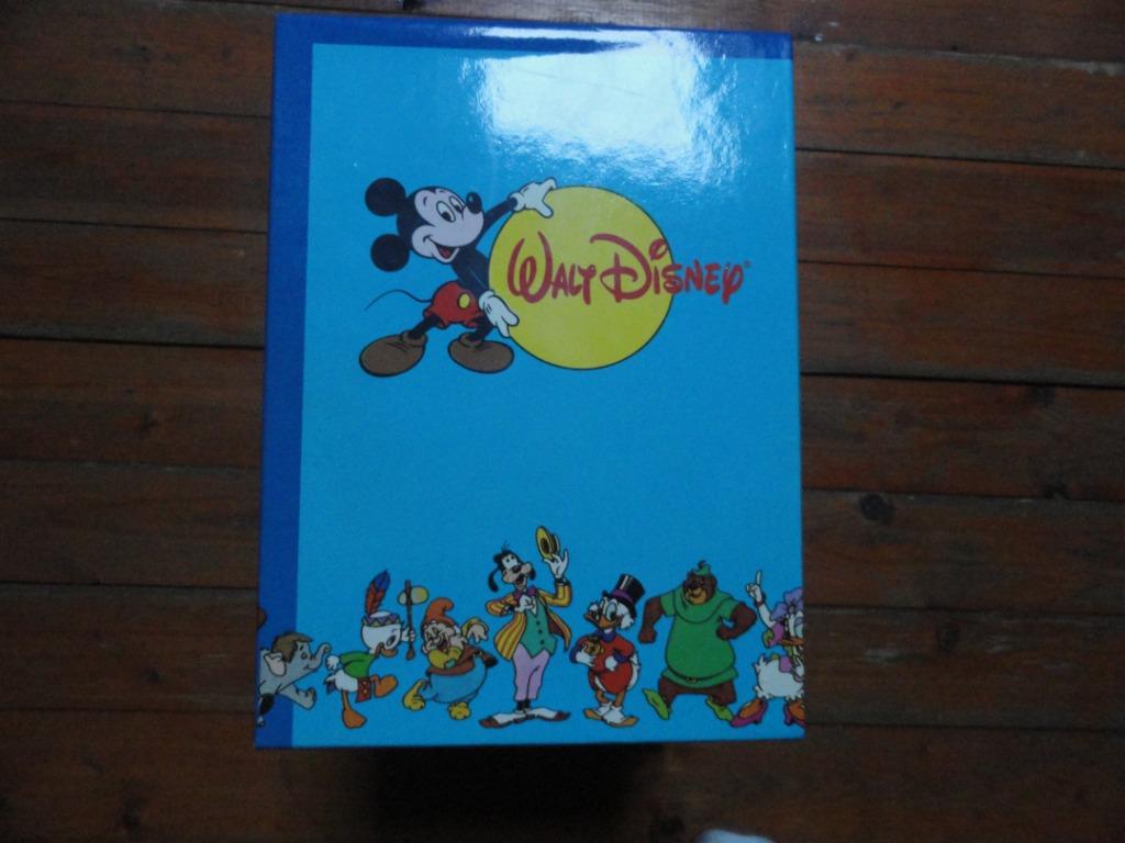 Coffret livres Disney, Livres, Garçon ou Fille, Enlèvement ou Envoi, Comme neuf, 5 ou 6 ans