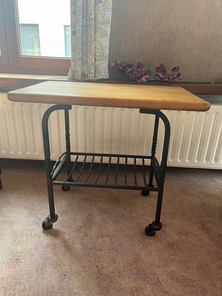 Tafel, Huis en Inrichting, Tafels | Eettafels, Ophalen of Verzenden, Zo goed als nieuw, Teakhout