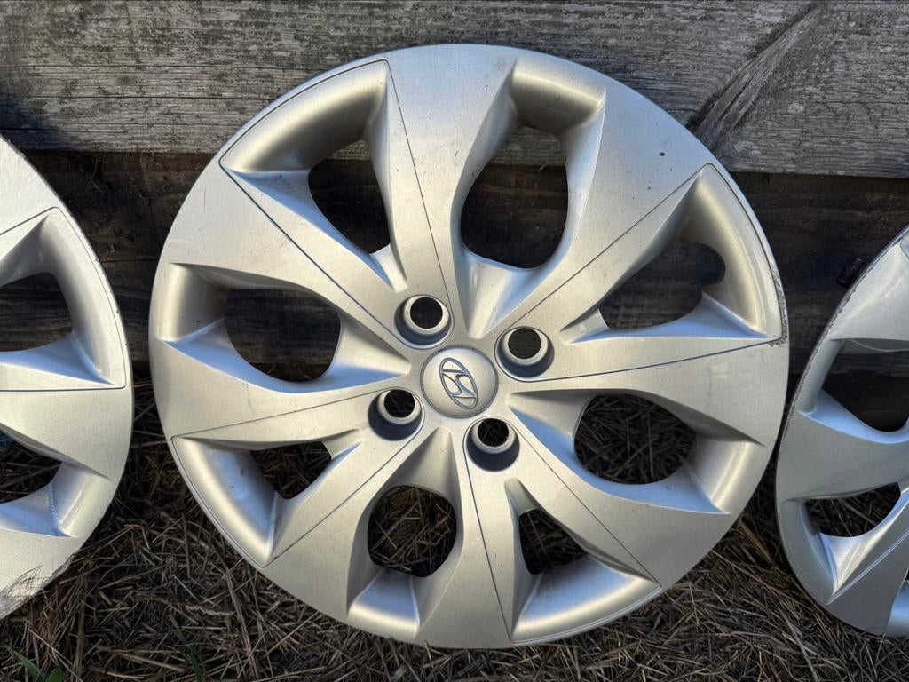 Wieldeksels Hyundai i20, Enlèvement, Utilisé