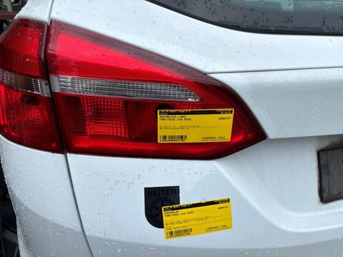Feu arrière gauche d'un Ford Focus, -, 3 mois de garantie, -, -