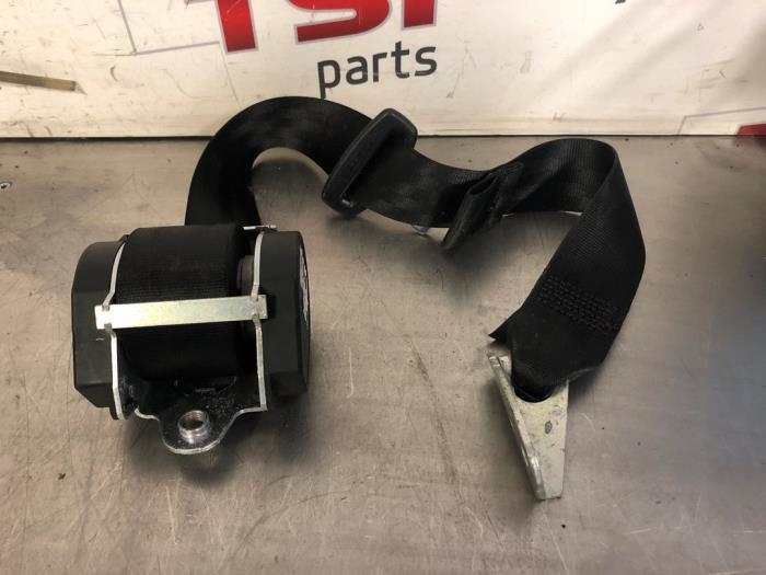 Ceinture de sécurité arrière droite d'un Volkswagen Golf, Autos : Pièces & Accessoires, Volkswagen, -, 3 mois de garantie, Utilisé