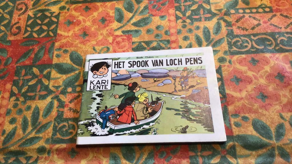 Kari lente strip (z2), Boeken, Meerdere stripboeken, Ophalen of Verzenden, Gelezen, Bob mau