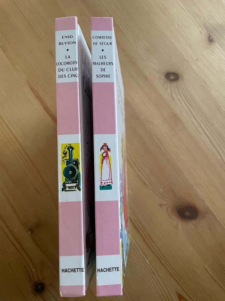 Hachette, Nouvelle Bibliothèque Rose, twee franstalige boekj, Ophalen of Verzenden, Zo goed als nieuw, Fictie, Enid Blyton