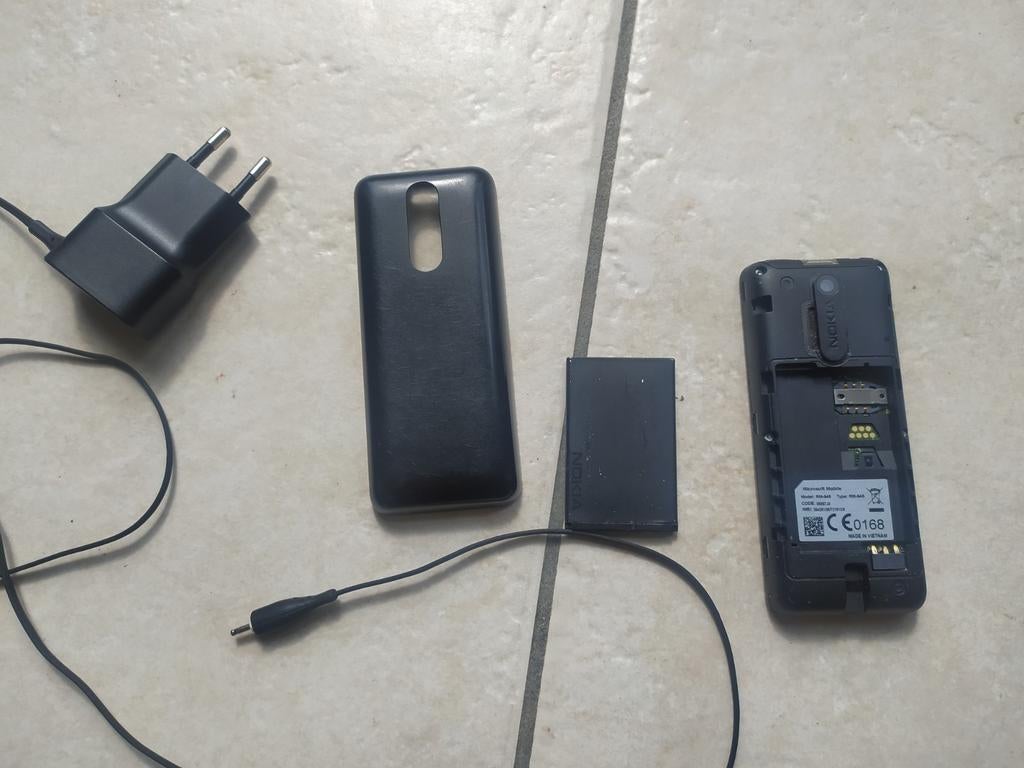 Nokia + chargeur + batterie, fonctionne, Ophalen, Gebruikt