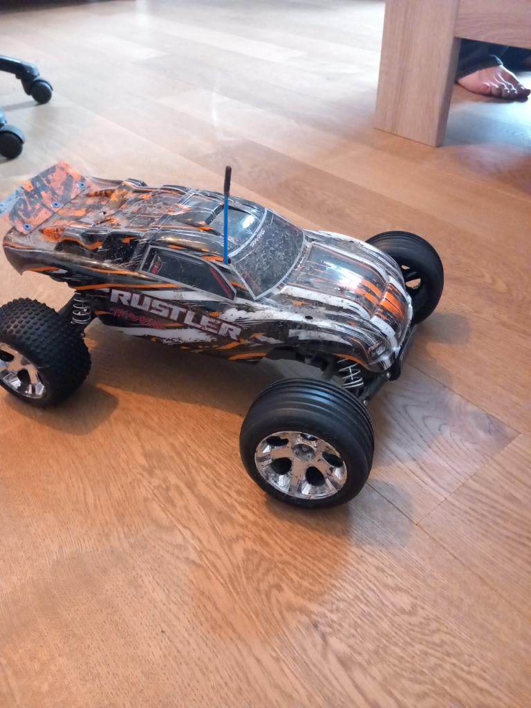 Traxxas Rustler 2 roues motrices, Enlèvement, Comme neuf, Électro, Voiture off road