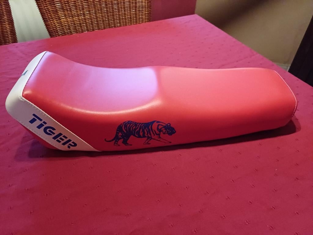 Selle de Peugeot 103, Motoren, Particulier