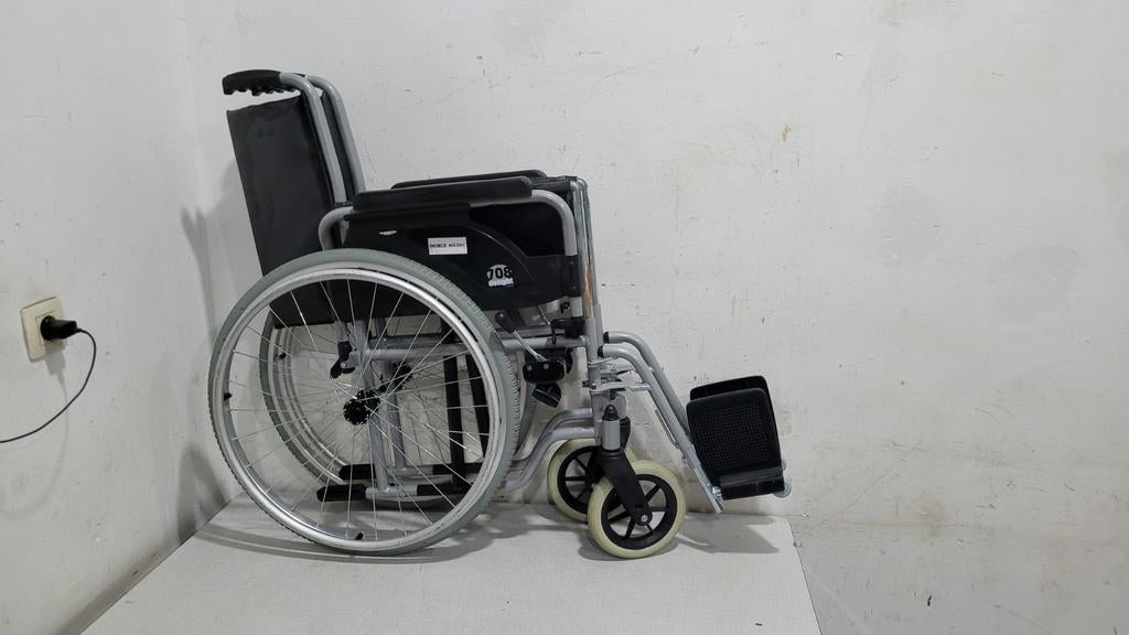 Demon lichtgewicht stoel 44cm opvouwbare vermeiren rolstoel