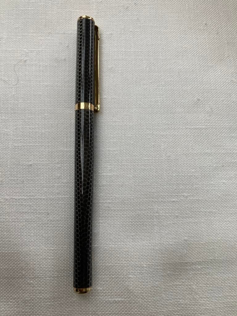 Stylo plume vintage Elysée. Jamais utilisé., Enlèvement ou Envoi, Stylo