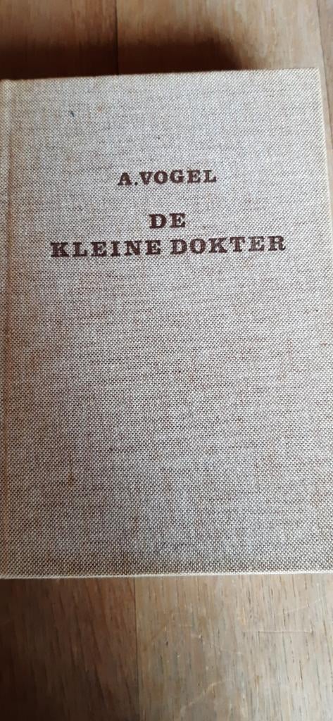 De kleine dokter. A. Vogel., Boeken, Gelezen, Kruiden en Alternatief, Dr. A. Vogel, Ophalen of Verzenden