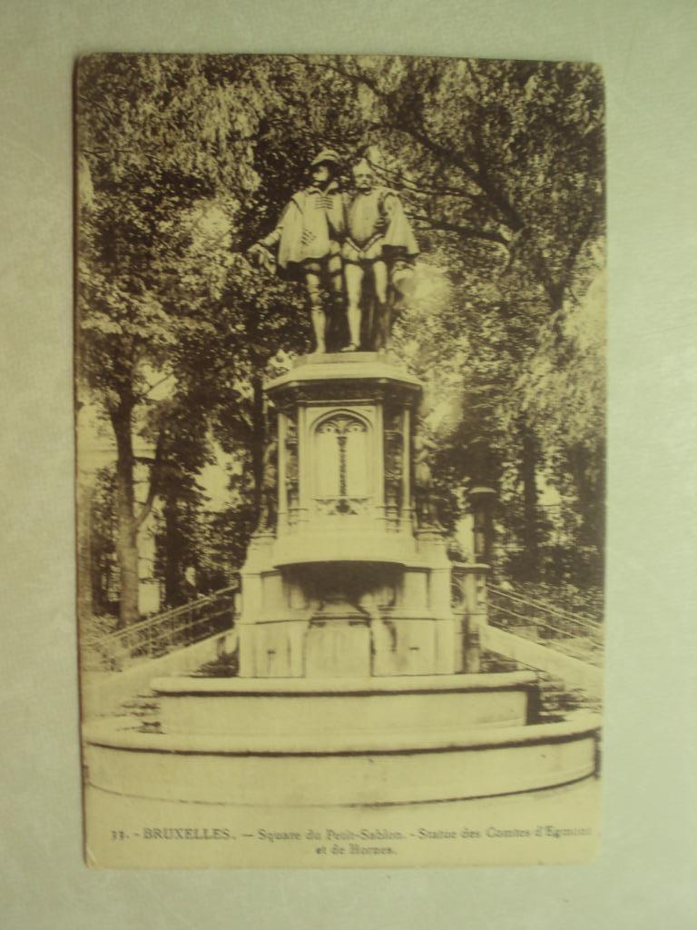 53684 - BRUXELLES - SQUARE DU PETIT-SABLON - ZIE 2 FOTO'S, Envoi