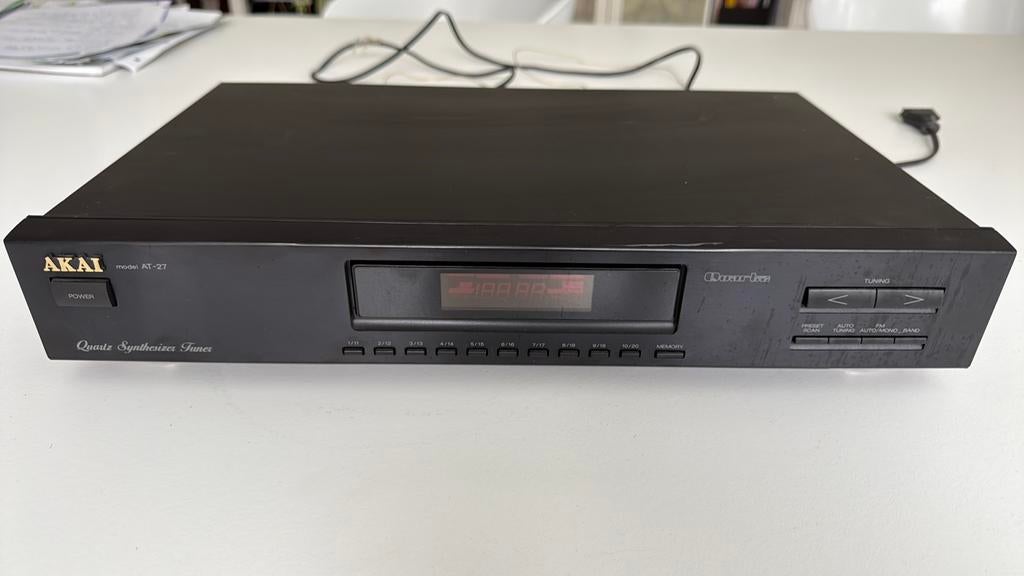 Akai AT-27 Quartz Synthesizer Tuner – Vintage hifi klassiek, TV, Hi-fi & Vidéo, Tuners, Utilisé, Enlèvement