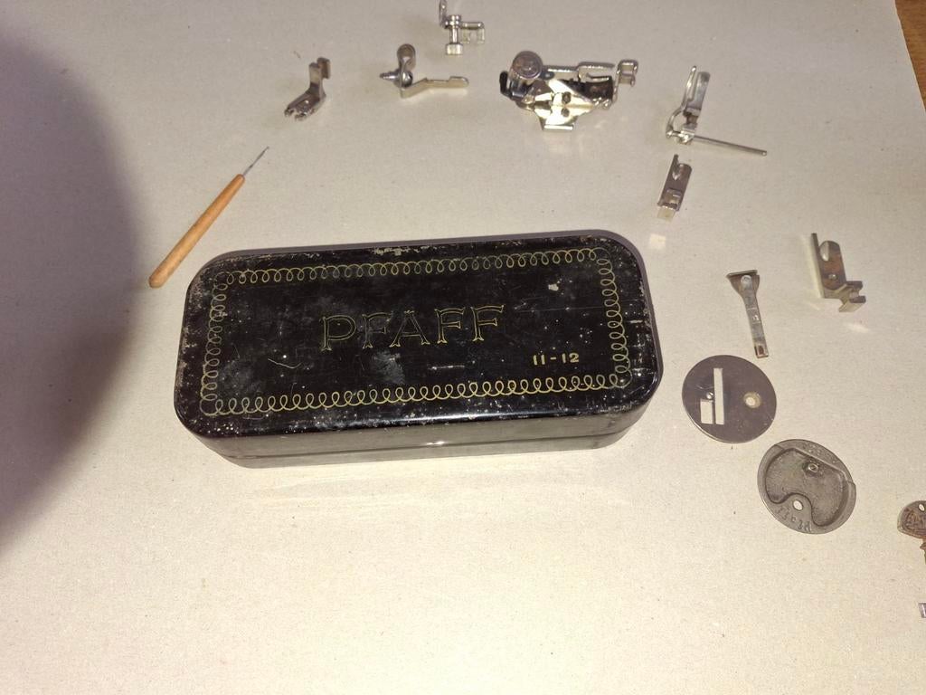 Opberg doosje metaal, Ophalen, Pfaff