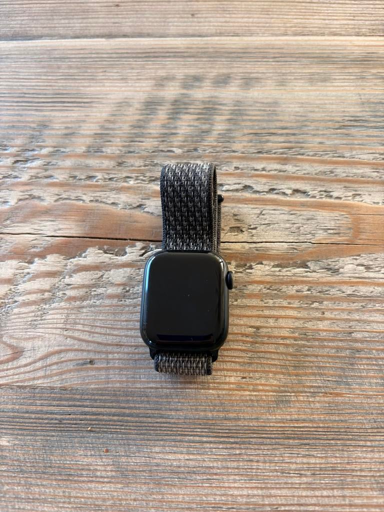 Apple Watch Series 8 Midnight Aluminium, Handtassen en Accessoires, Smartwatches, Ophalen of Verzenden, Zo goed als nieuw, Zwart