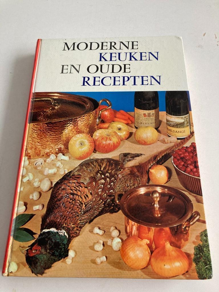 Kookboek : " Moderne keuken en oude recepten " 1962, Boeken, Gelezen, Hoofdgerechten, Ophalen of Verzenden, Frankrijk