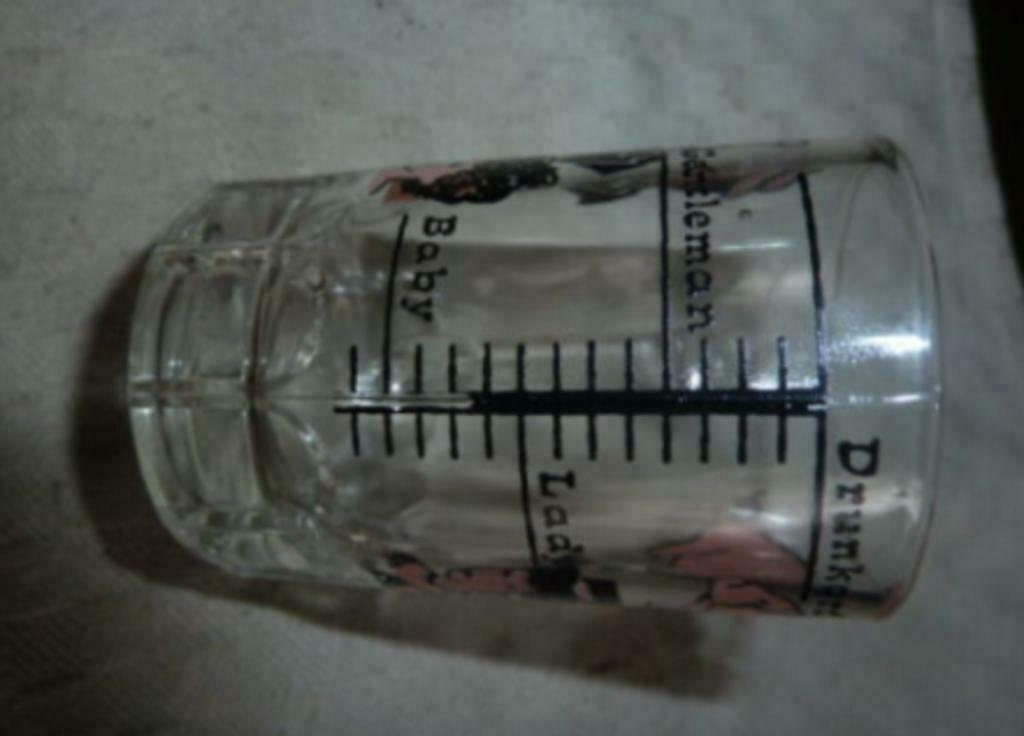 #K bier glas / mini pul " DRUNKARD ~ GENTLEMEN ~ LADY ~ BABY, Verzamelen, Glas en Drinkglazen, Nieuw, Bierglas, Ophalen of Verzenden