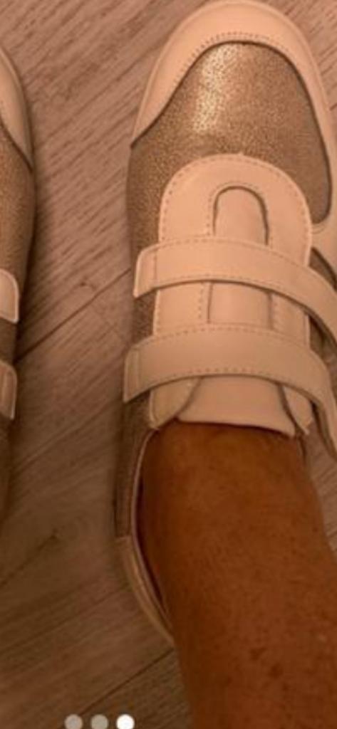 Creme sneakers, Ophalen, Zo goed als nieuw, Beige, Sneakers