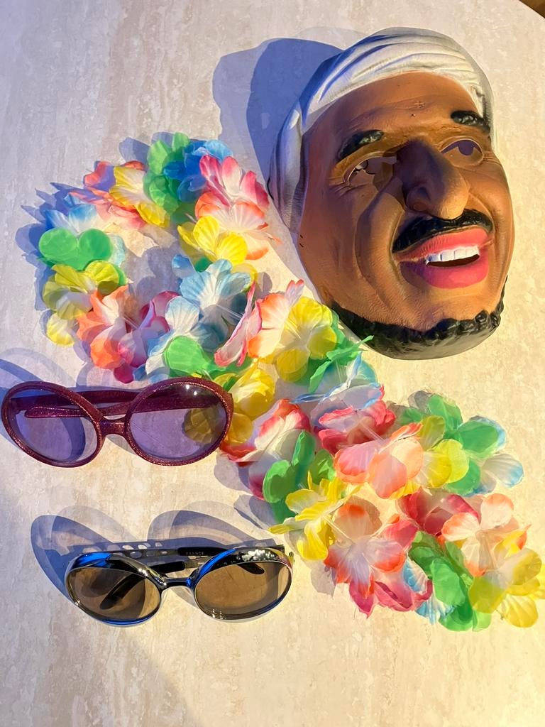 Lot CARNAVAL., Ophalen of Verzenden, Zo goed als nieuw