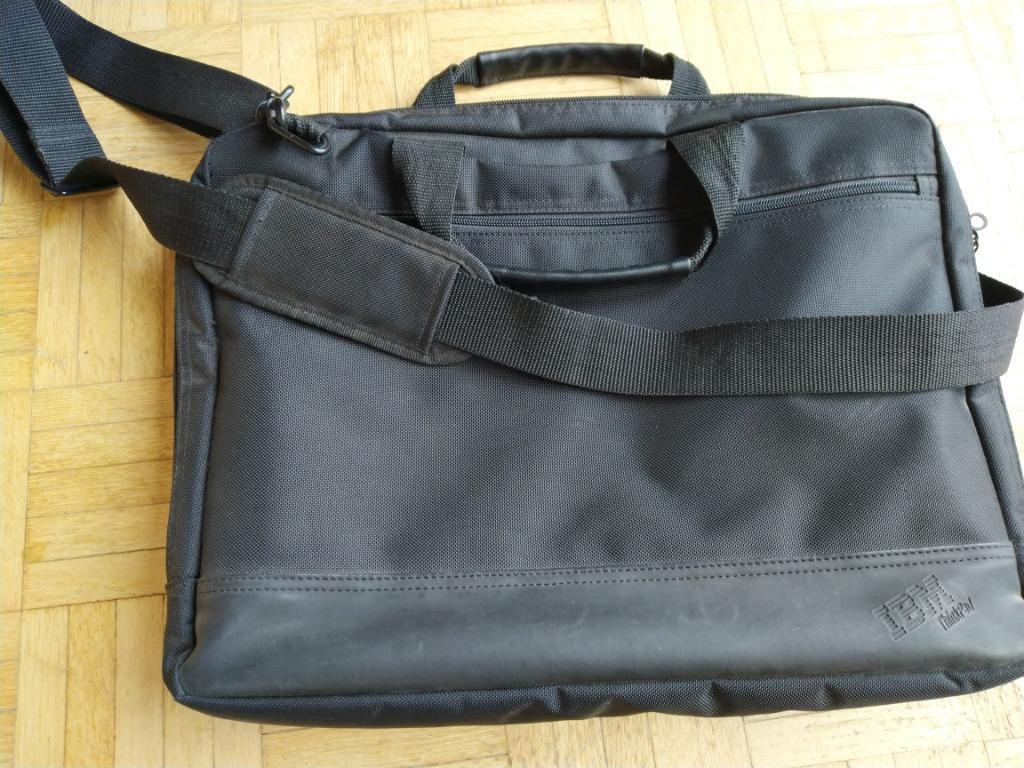 Laptoptas IBM, Computers en Software, Laptoptassen, Ophalen, 15 inch, Gebruikt, Aktetas