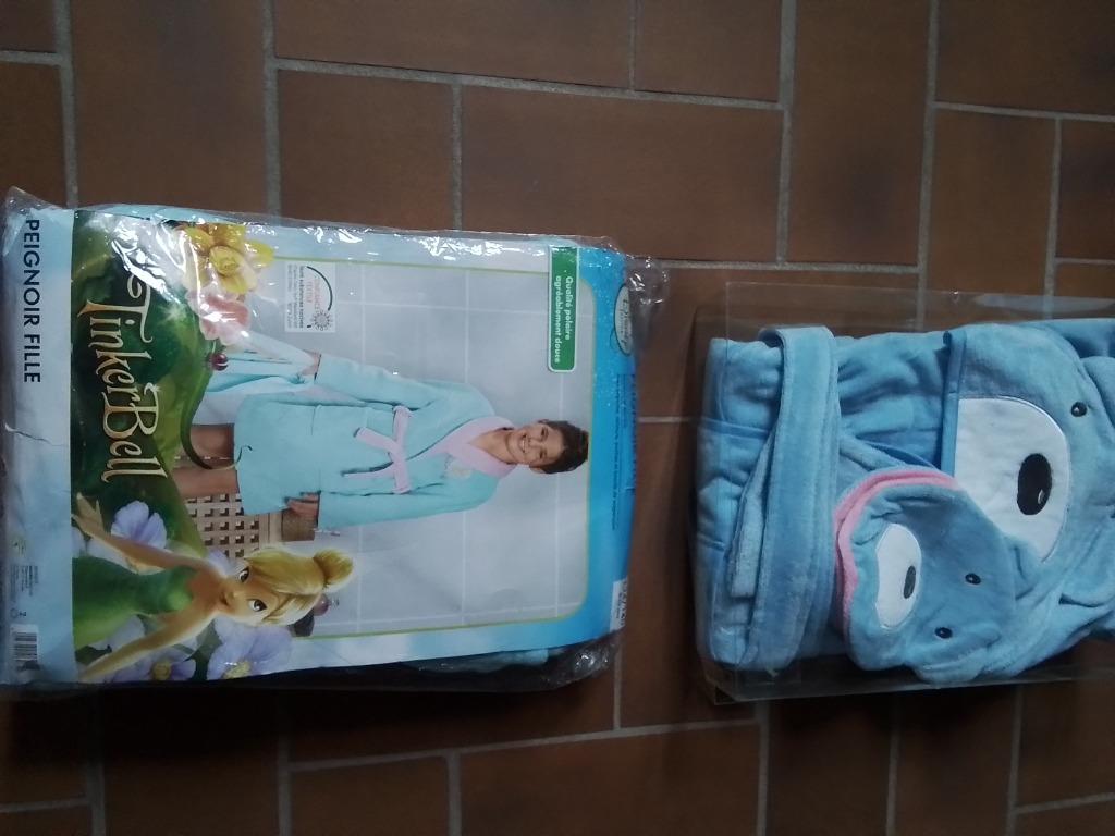 2 badjassen kind NIEUW!, Ophalen of Verzenden, Nieuw, Overige maten