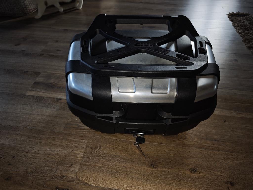 GIVI TRK52 Trekker Monokey Topkoffer aluminium cover - 52l, Motoren, Accessoires | Koffers en Tassen, Ophalen of Verzenden, Nieuw