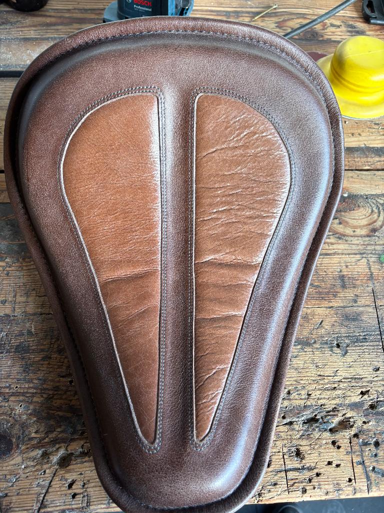 Harley Davidson Sportster Bobber Seat Leather, Enlèvement, Utilisé