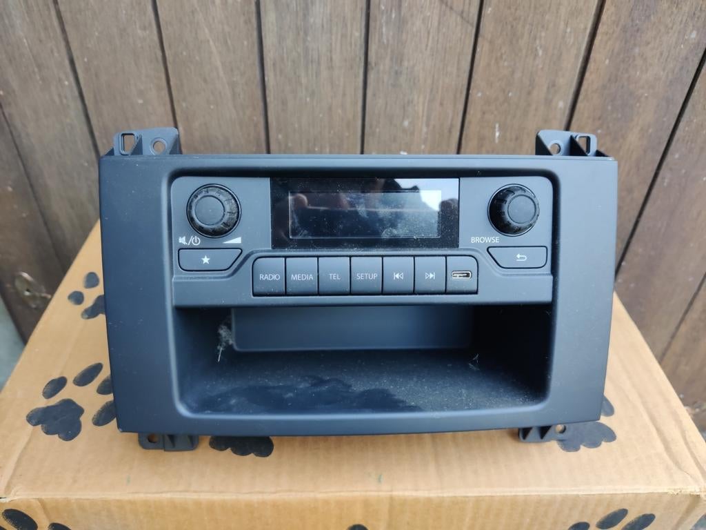 Nieuwe originele radio Mercedes Vito model 447, Ophalen, Nieuw
