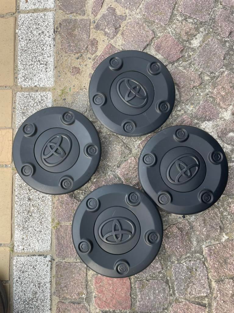 Toyota wheel covers 16inch, Auto-onderdelen, Banden en Velgen, Ophalen of Verzenden