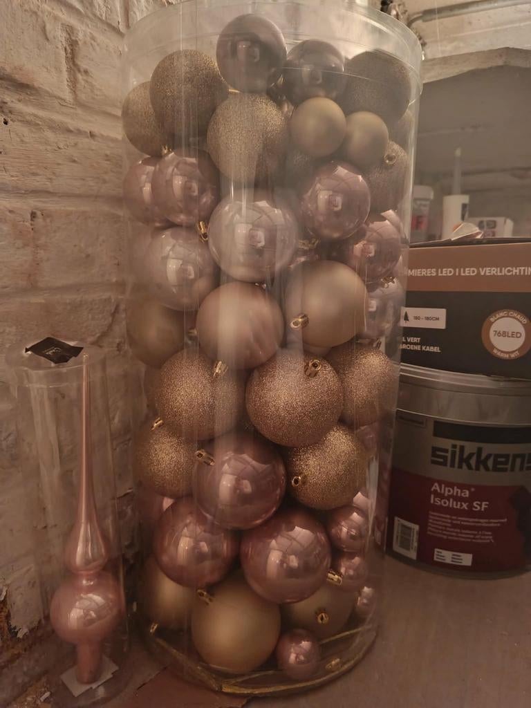 Boule + pointe de noel, Enlèvement ou Envoi
