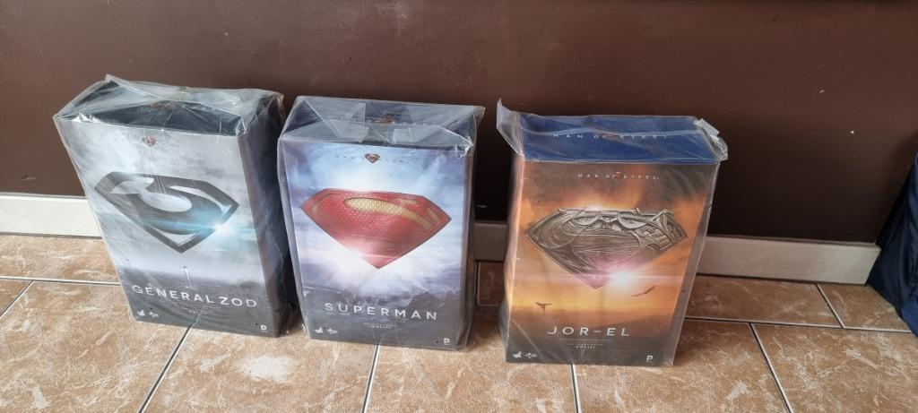 3 Hot Toys Man Of Steel , Jor-El / General Zod et Superman, Collections, Statues & Figurines, Neuf, Humain, Enlèvement
