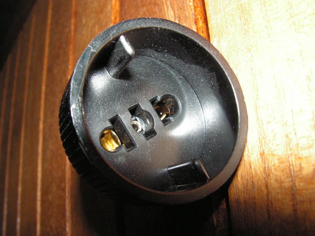 Prise convertisseur vintage Braun 125V/10 A type 4497901., Enlèvement ou Envoi