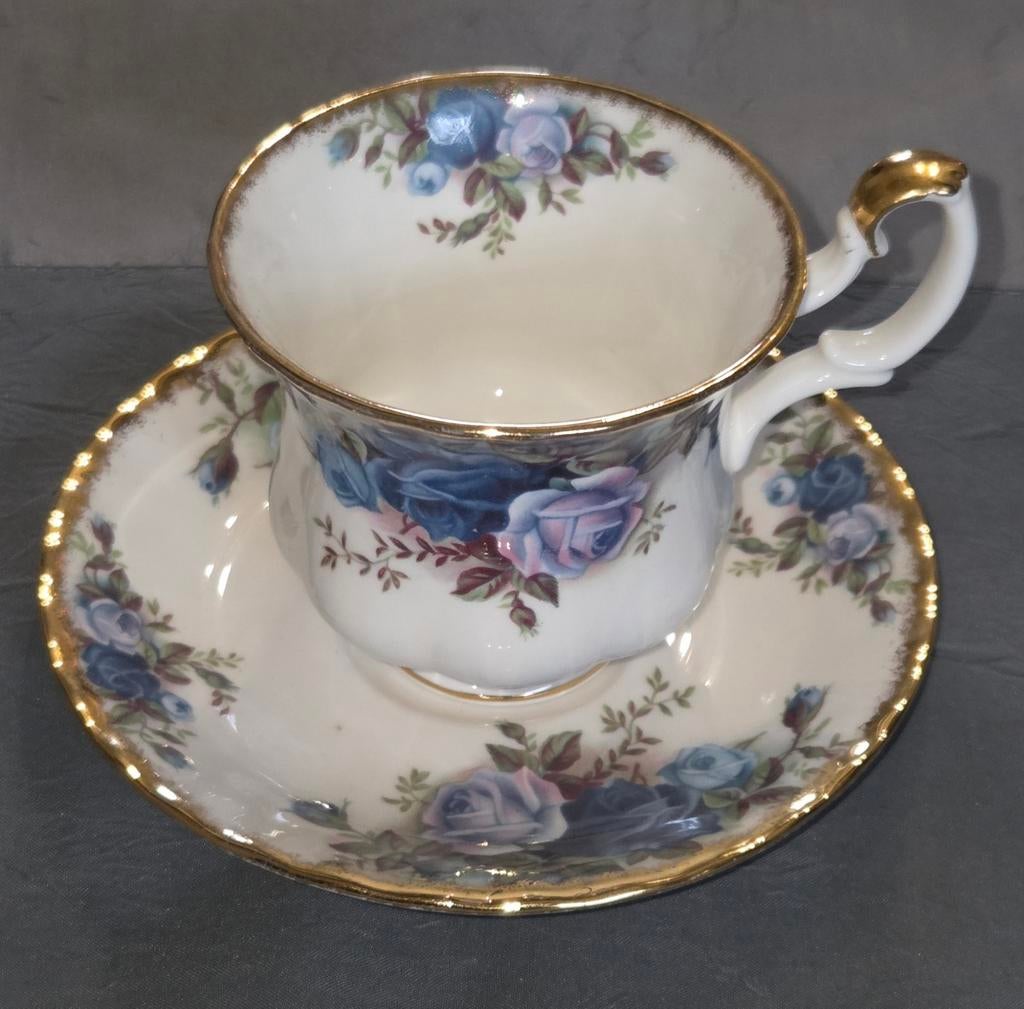 Royal Albert Engelse porseleinen koffiekop, Antiek en Kunst, Ophalen of Verzenden