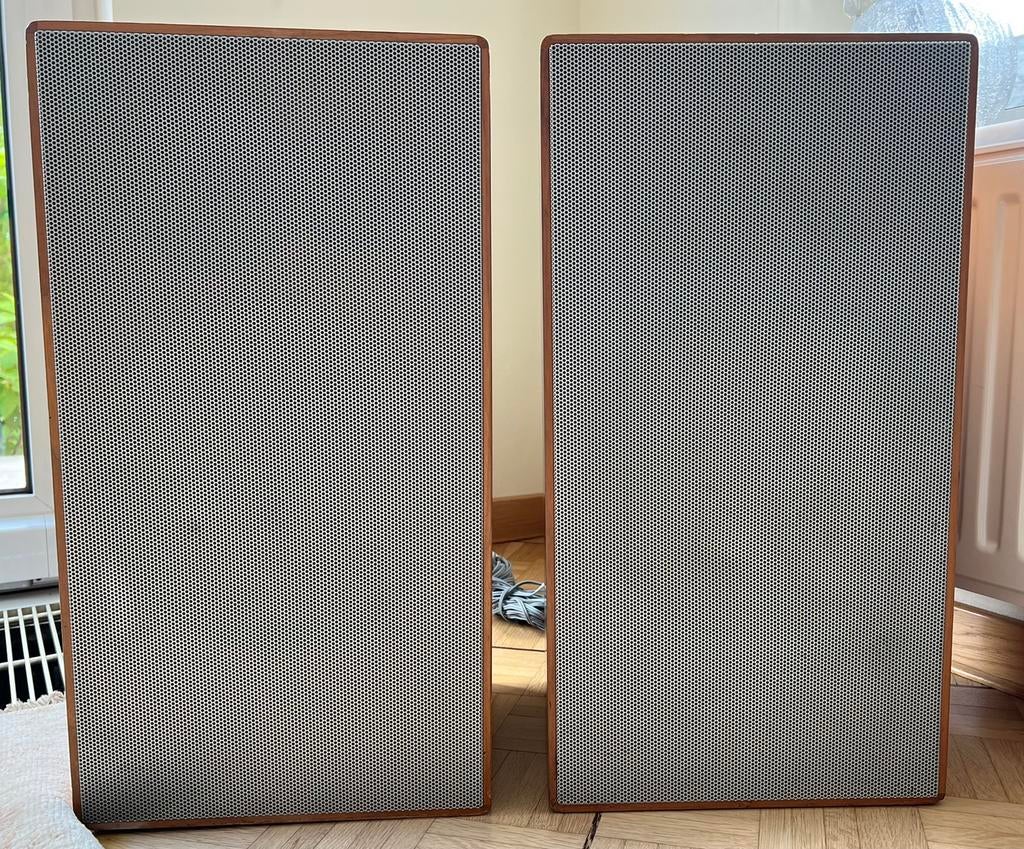 2 x Canton LE 900, Gebruikt, 120 watt of meer, Front, Rear of Stereo speakers, Ophalen