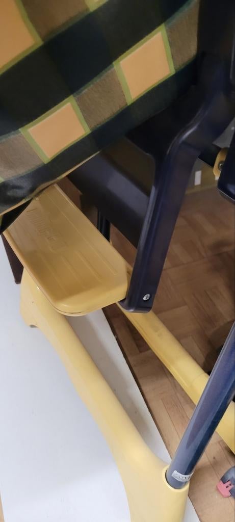 Chaise  haute pour  bébé., Enlèvement, Comme neuf