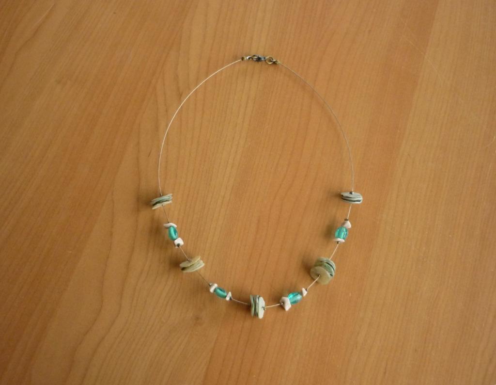 Ketting met turquoise en witte stenen en ringen, Handtassen en Accessoires, Ophalen of Verzenden