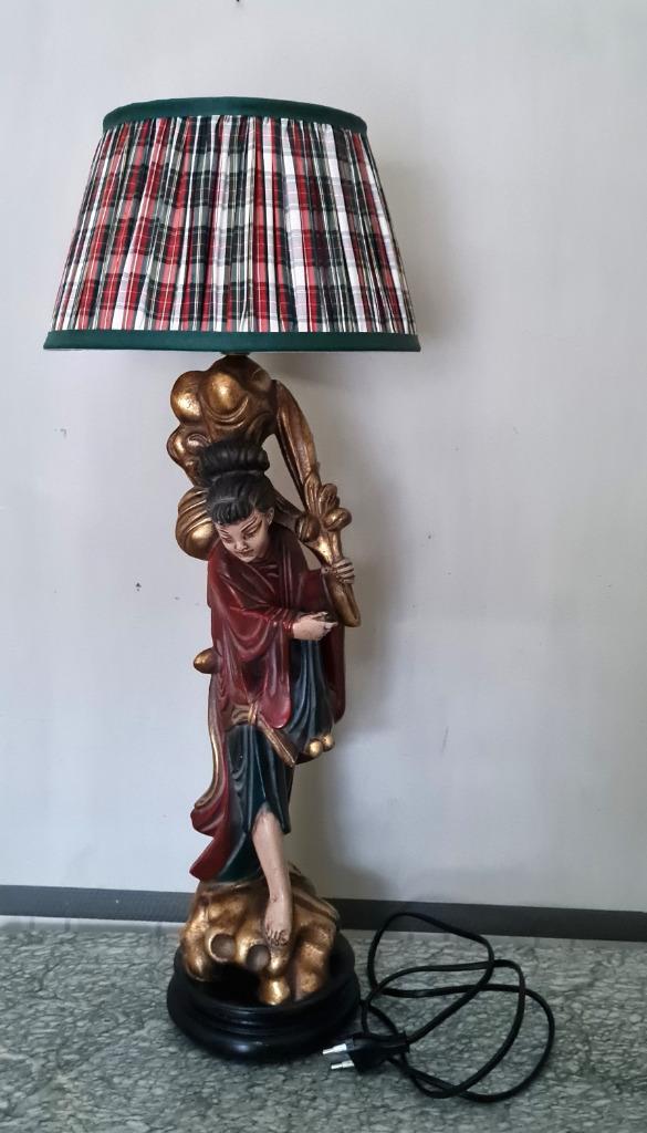 Abat-jour Gheisa et abat-jour plissé en soie, Maison & Meubles, Lampes | Lampes de table, Comme neuf, 50 à 75 cm, Tissus, Autres matériaux