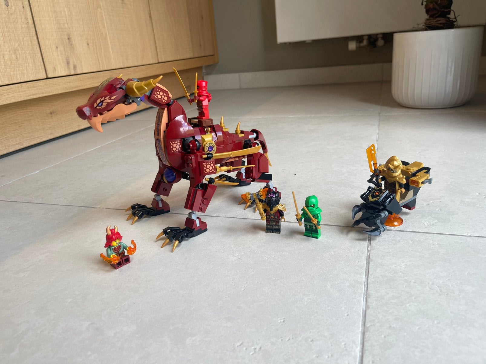 Dragon de lave transformé par la canicule, Enfants & Bébés, Jouets | Duplo & Lego, Comme neuf, Lego, Ensemble complet, Complet