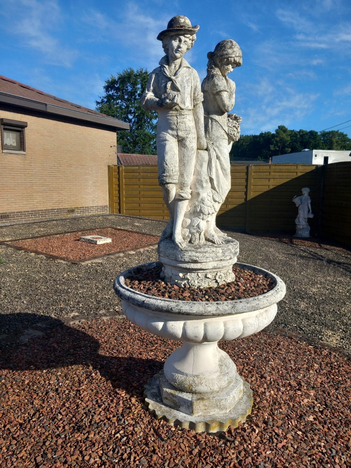 aantal betonnen beelden en tuinset beton te houthalen, Tuin en Terras, Waterpartijen en Fonteinen, Ophalen, Beton