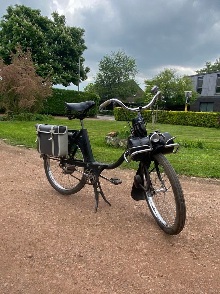 Solex 2200 - werkt perfect, Fietsen en Brommers, Brommers | Solex, Ophalen, Zo goed als nieuw
