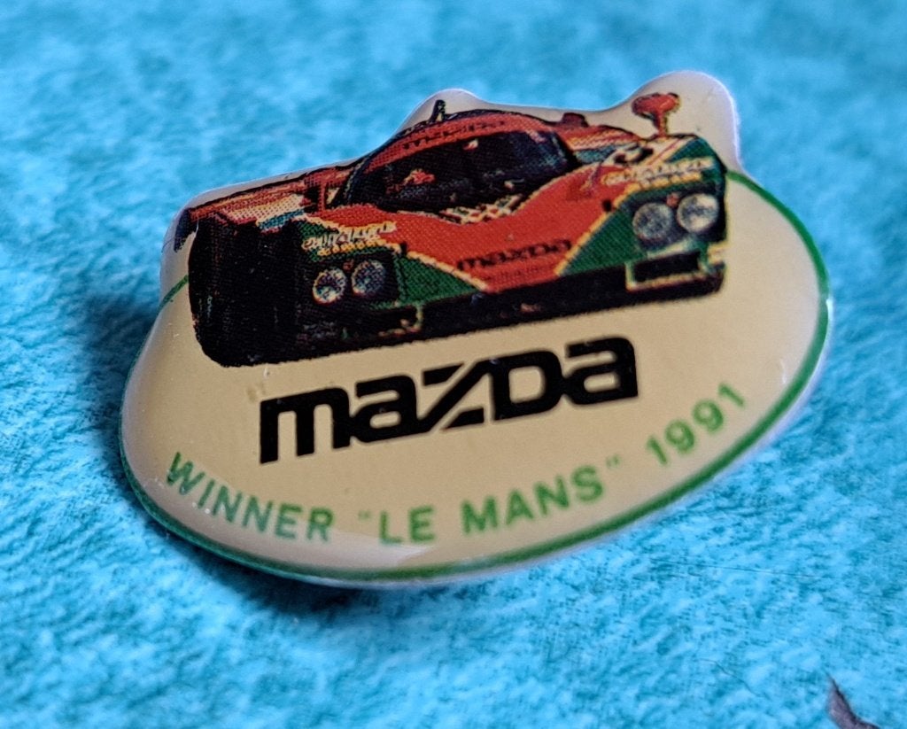Pin’s MAZDA WINNER LE MANS 1991, Collections, Enlèvement ou Envoi, Comme neuf