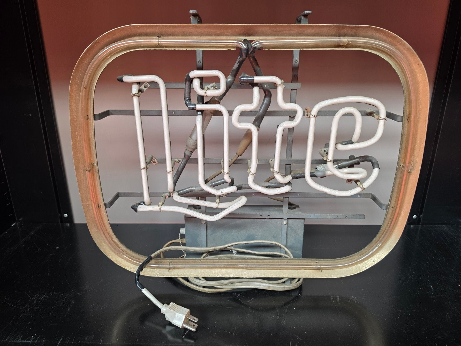 LITE verlichting Neon, Antiquités & Art, Antiquités | Éclairage, Enlèvement