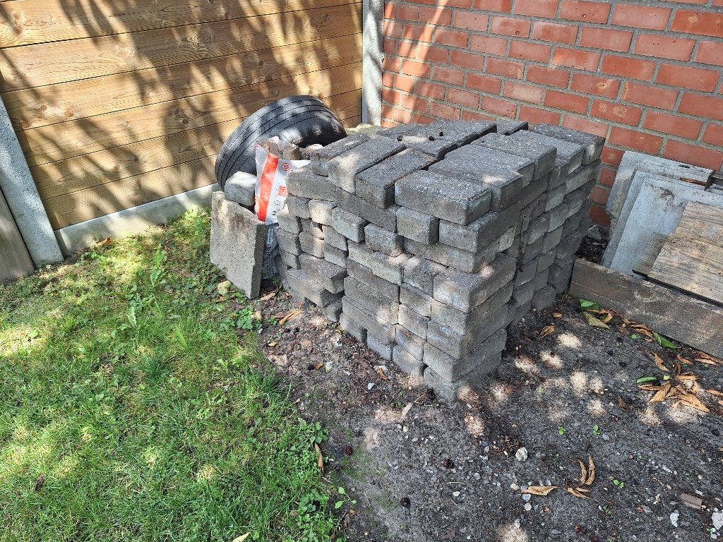 Betontegels gratis af te halen, Tuin en Terras, Tegels en Klinkers, Ophalen, Gebruikt, Minder dan 5 m², Klinkers